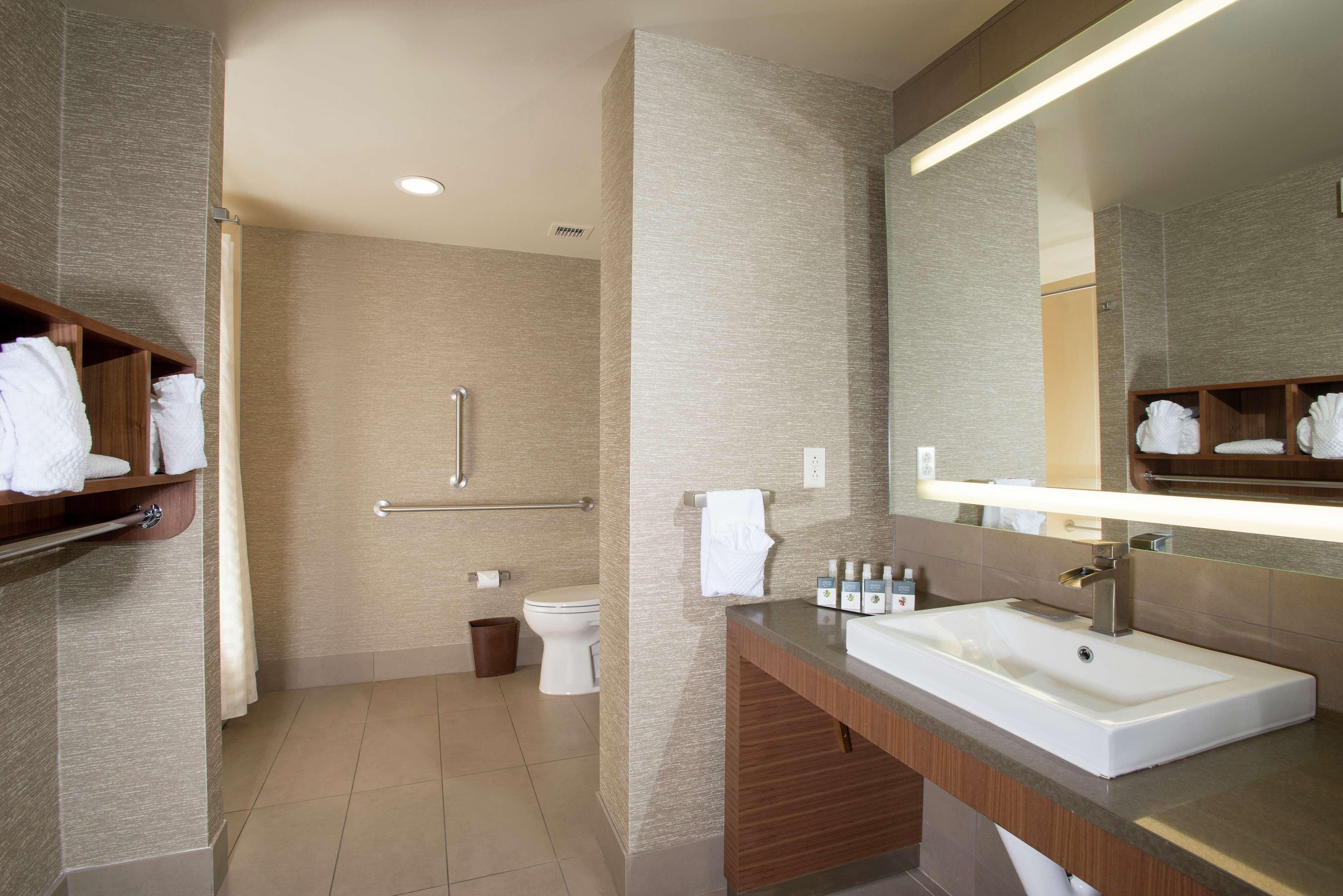 The Broadway Columbia - A Doubletree By Hilton Hotel Exterior foto